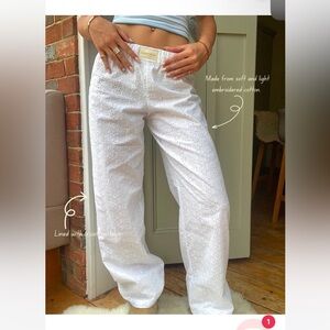 The viral Studio Seven tiktok pants